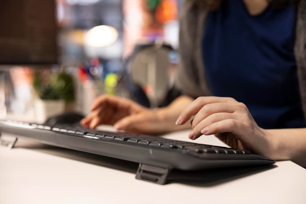 Hands with keyboard
